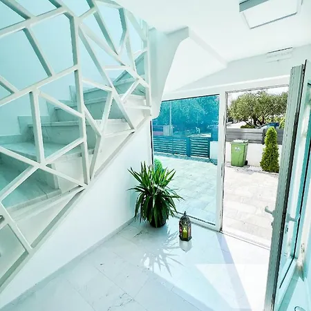 The Place Apartments Srima Exterior photo